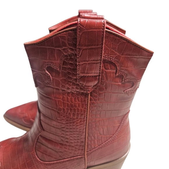 Mia Women's McKayla Red Western Half Boots - Picture 6 of 8